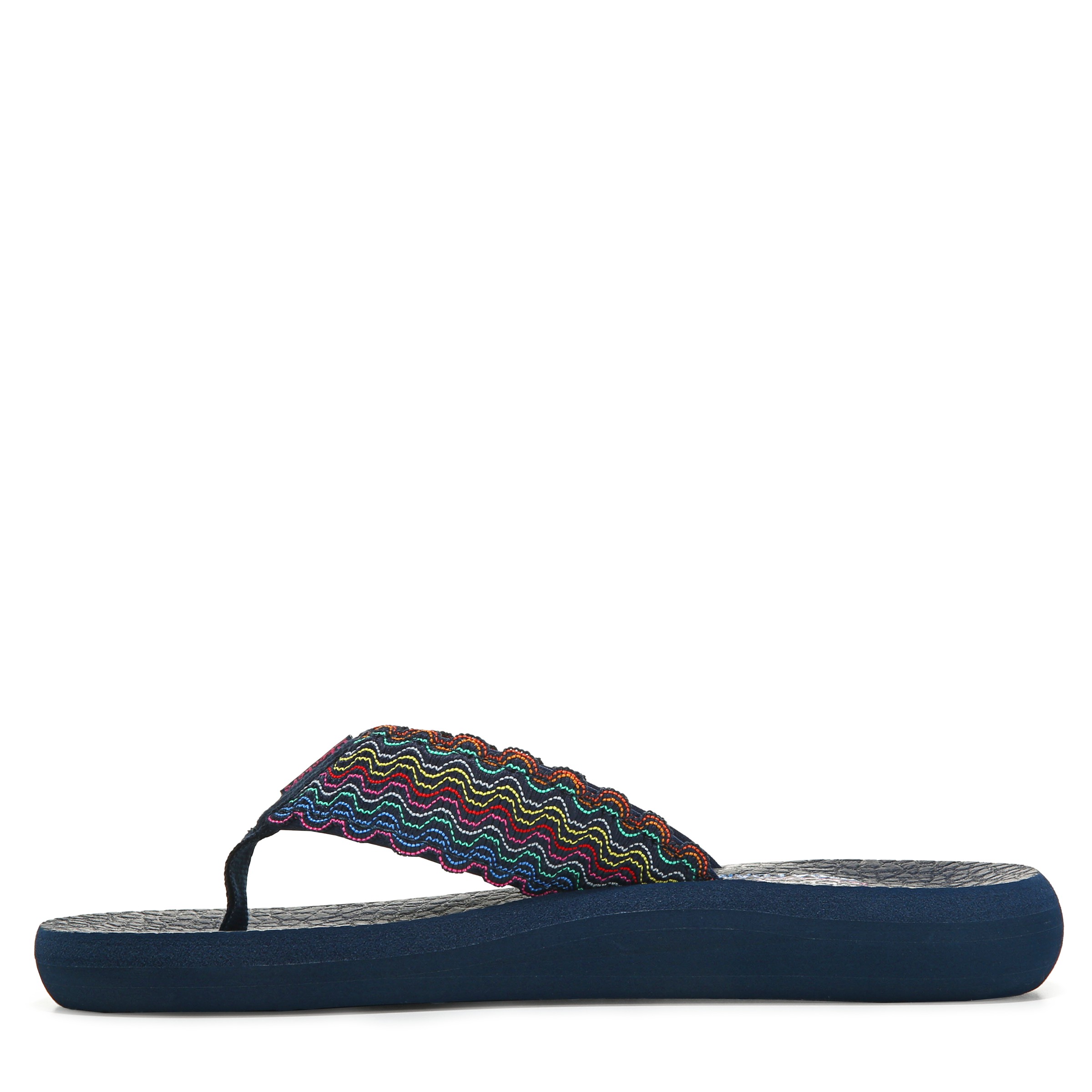 Famous footwear discount skechers flip flops