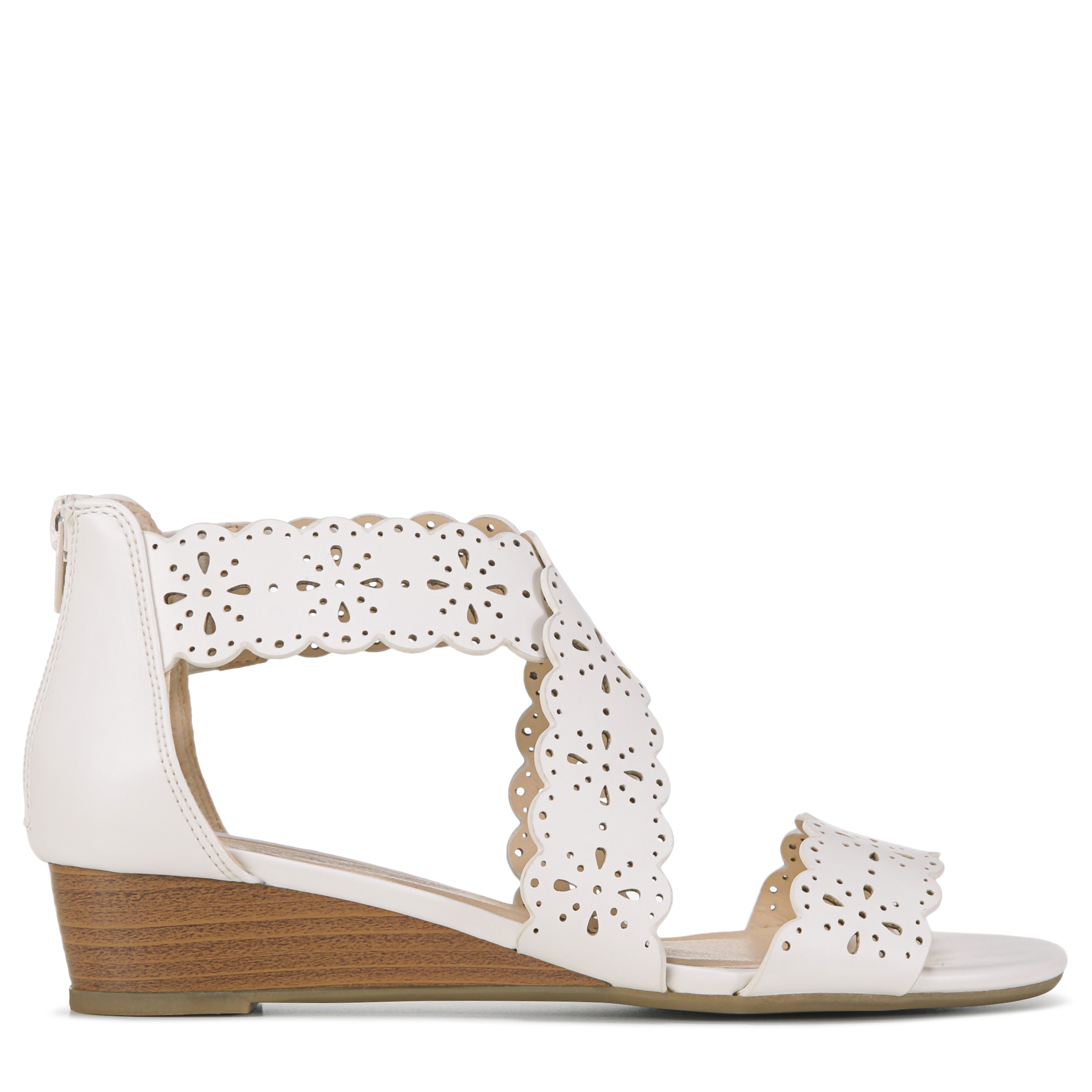 XOXO Women s Amaria Wedge Sandal Famous Footwear