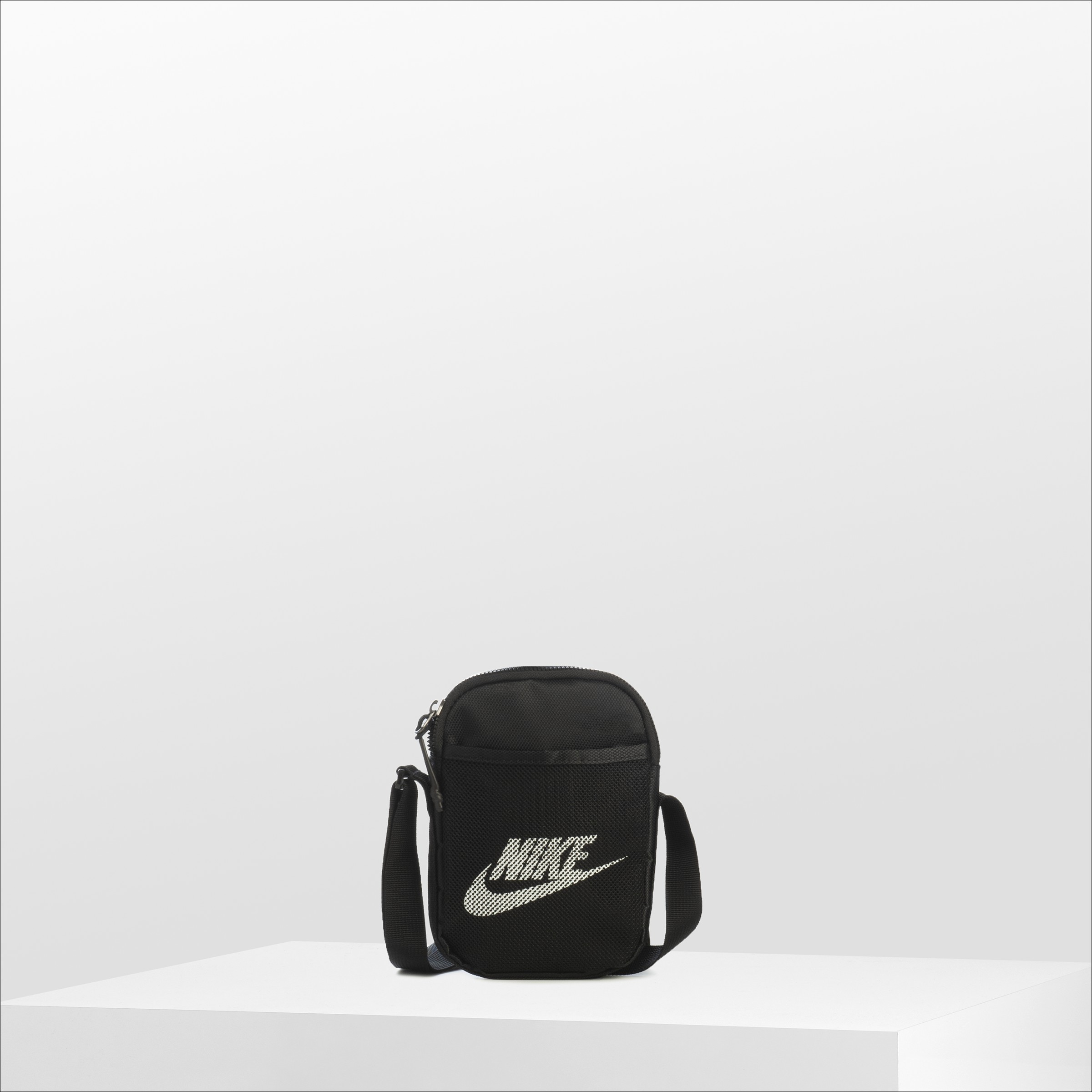 Nike Bum Bags and Mini Bags in Unique Offer