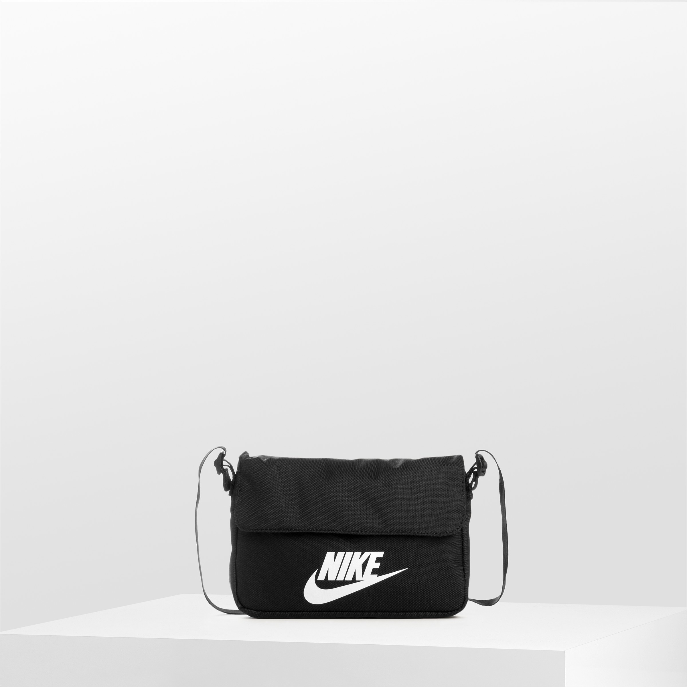 Nike Sportswear Futura 365 Faux Fur Crossbody Bag (1l) in White