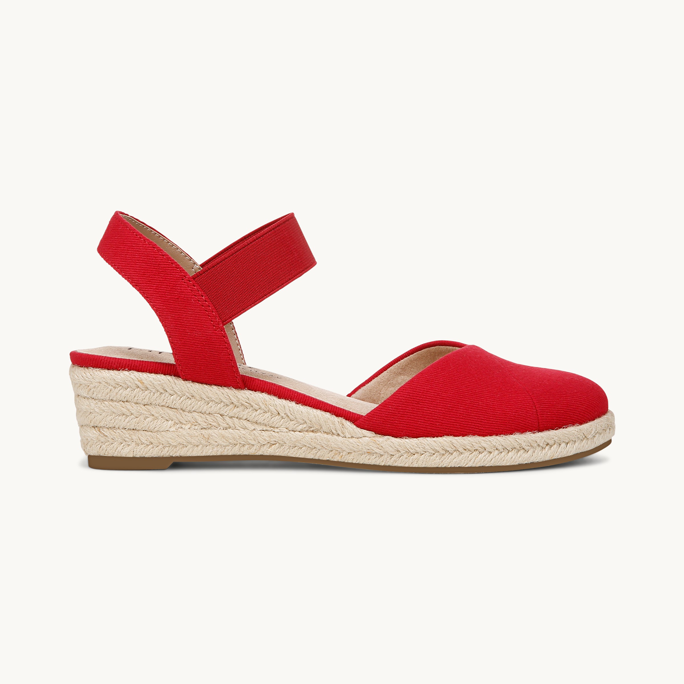 Lifestride espadrille discount wedges closed toe