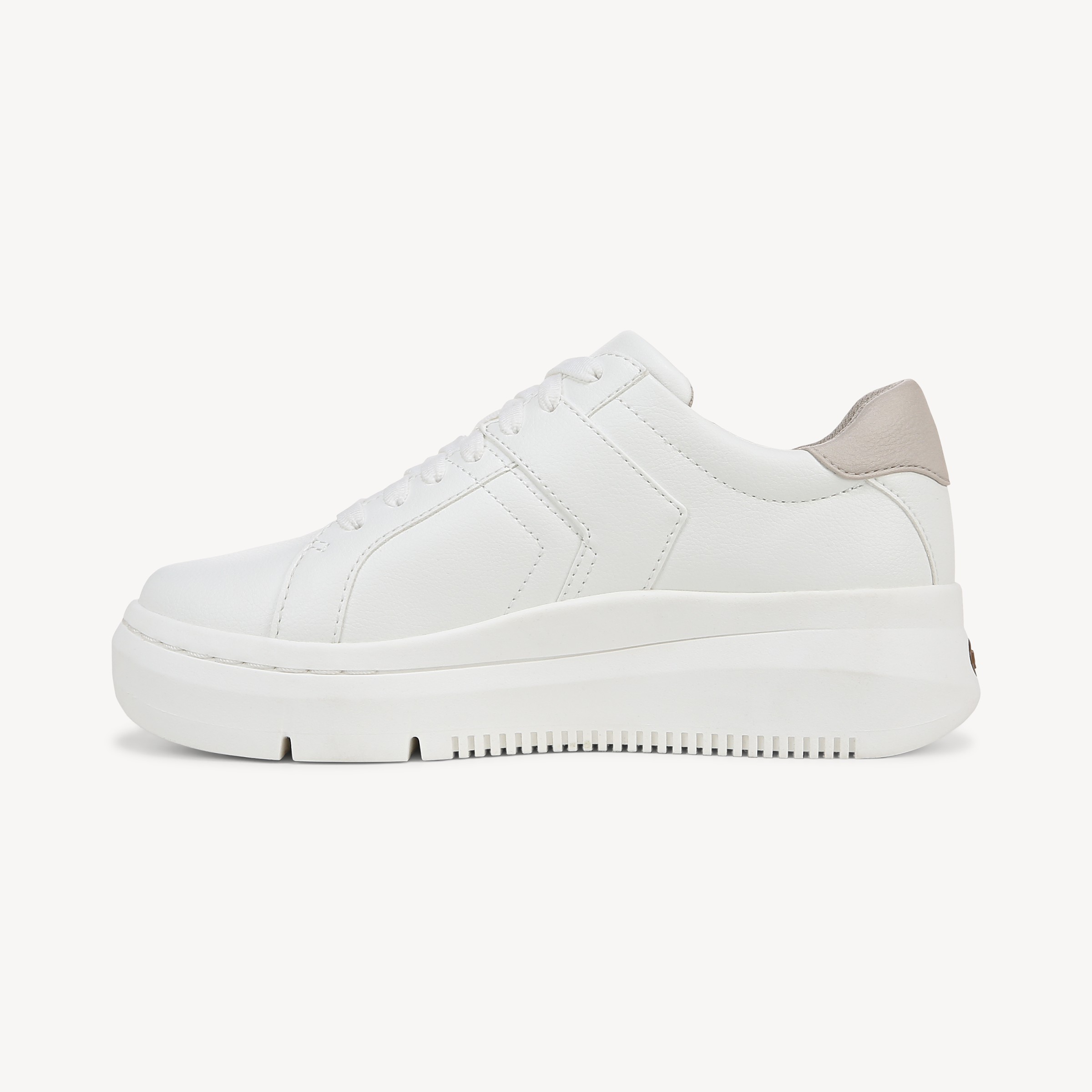 Shops witte sneakers platform