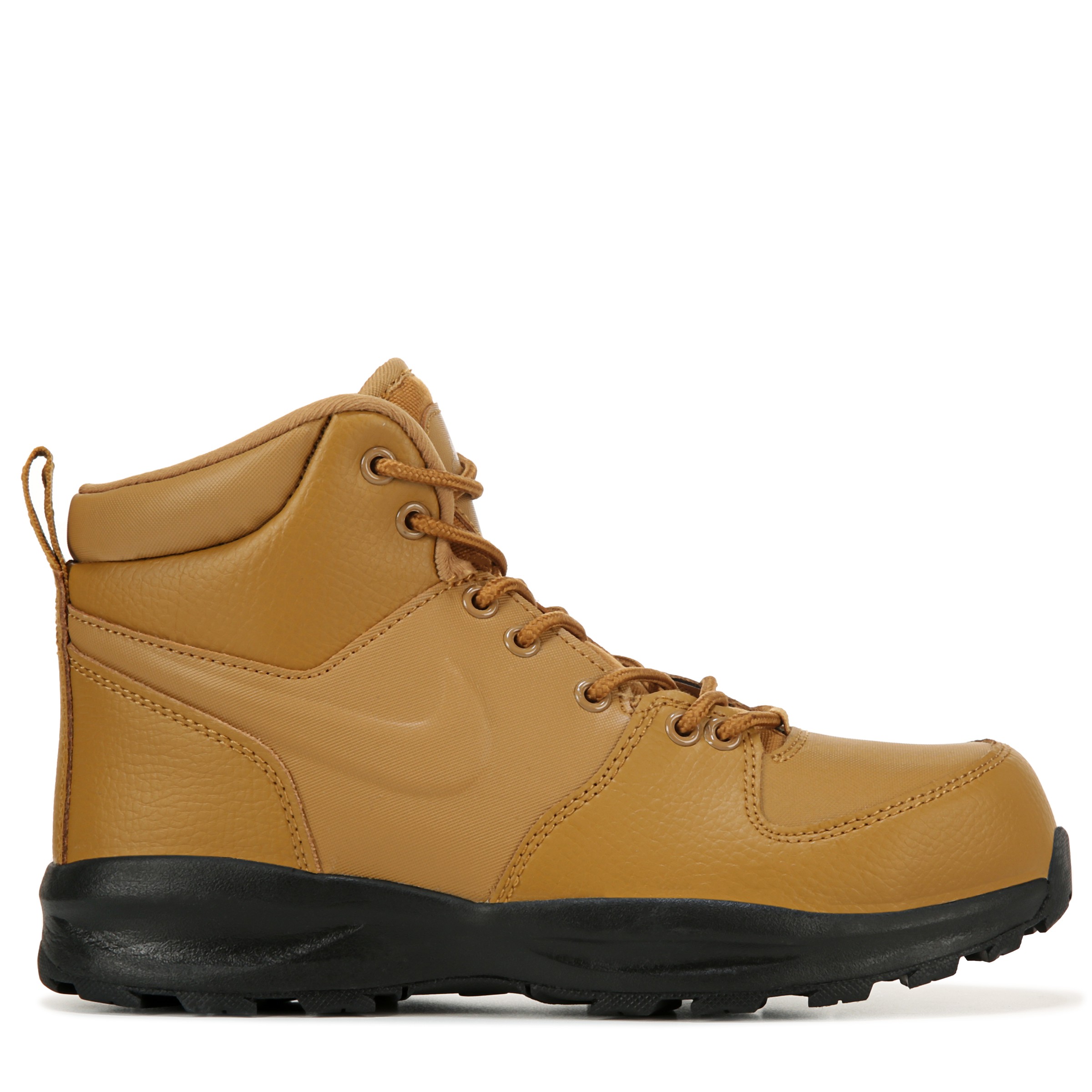 Boys hotsell nike boots