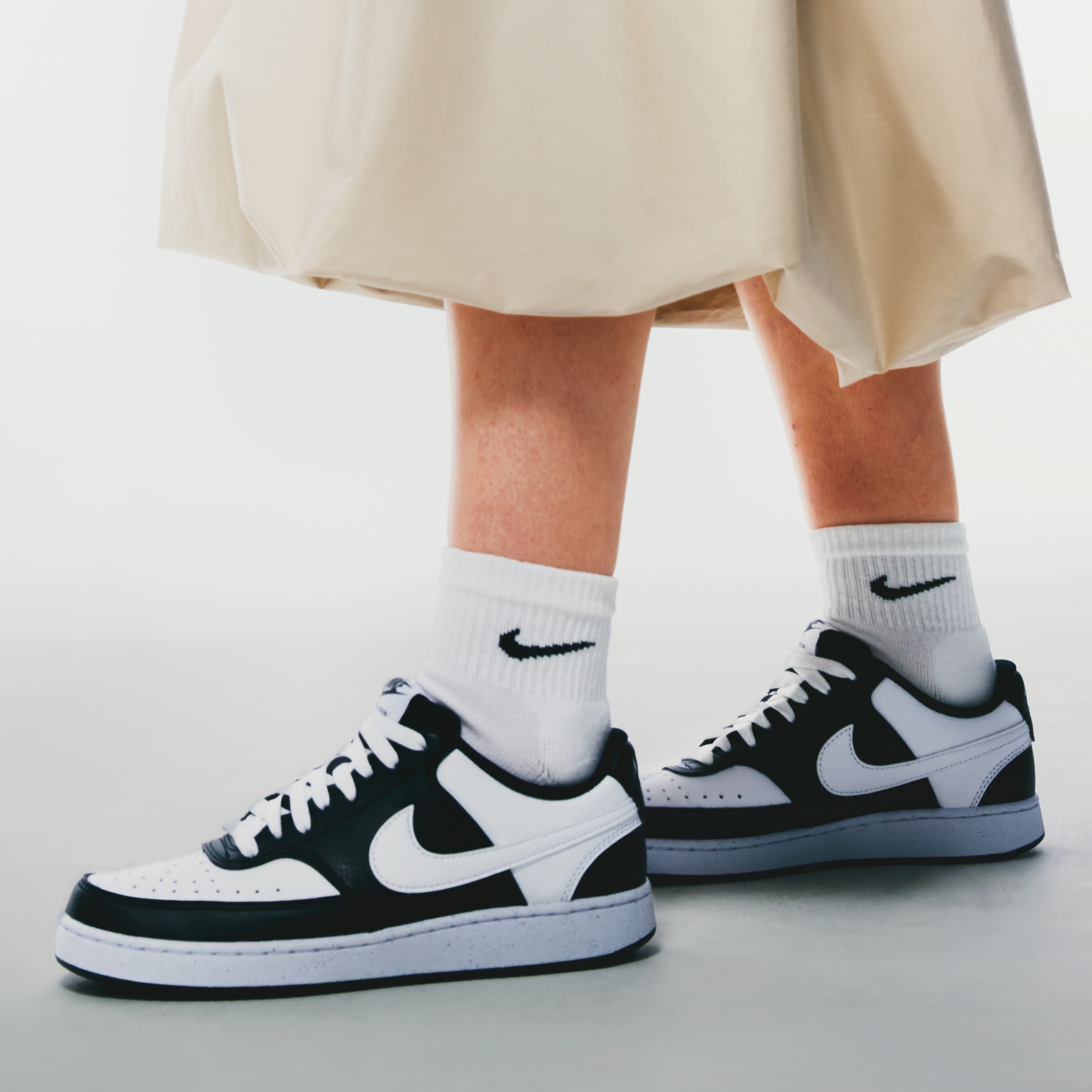 Women's Court Vision Low Sneaker