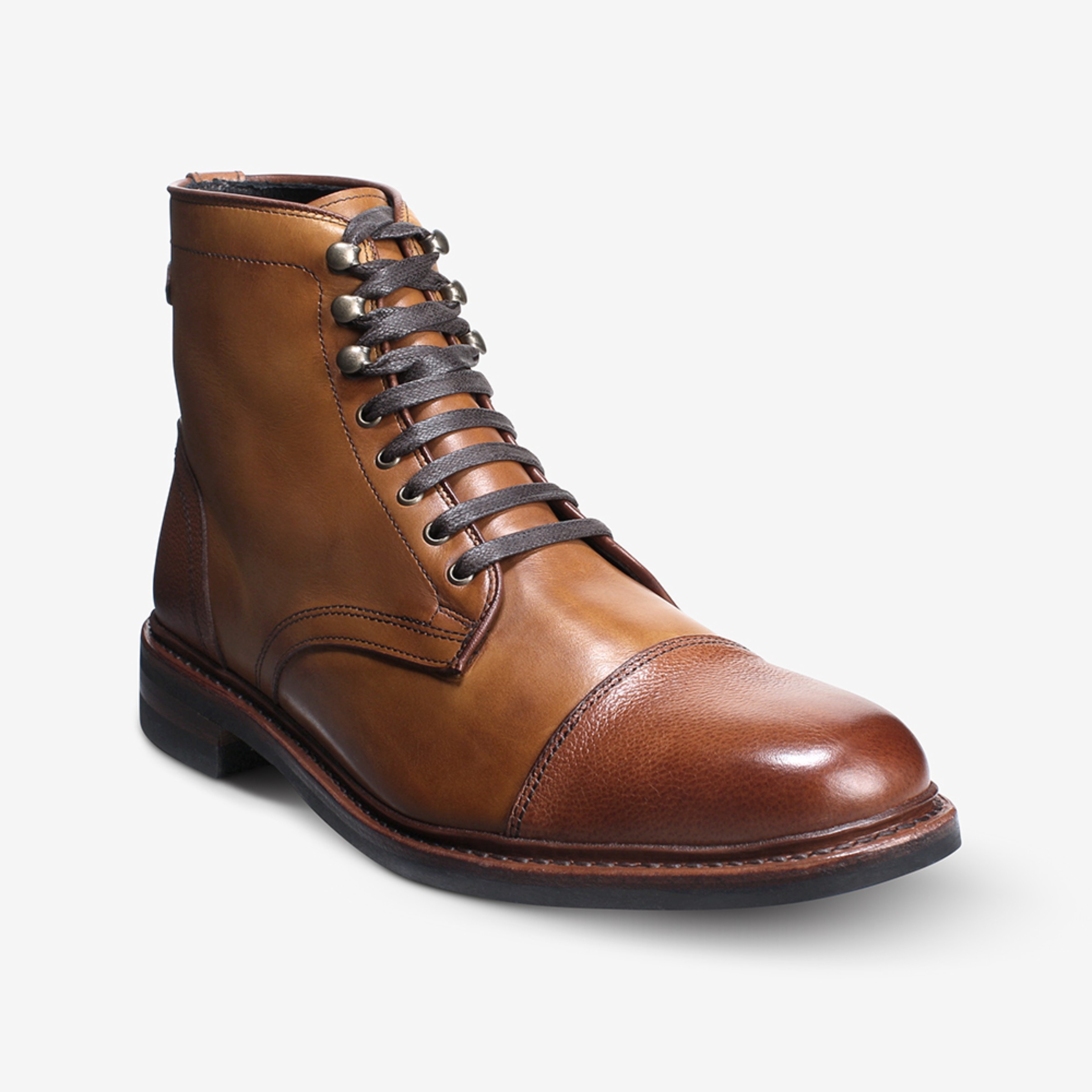 Toe cap clearance boots